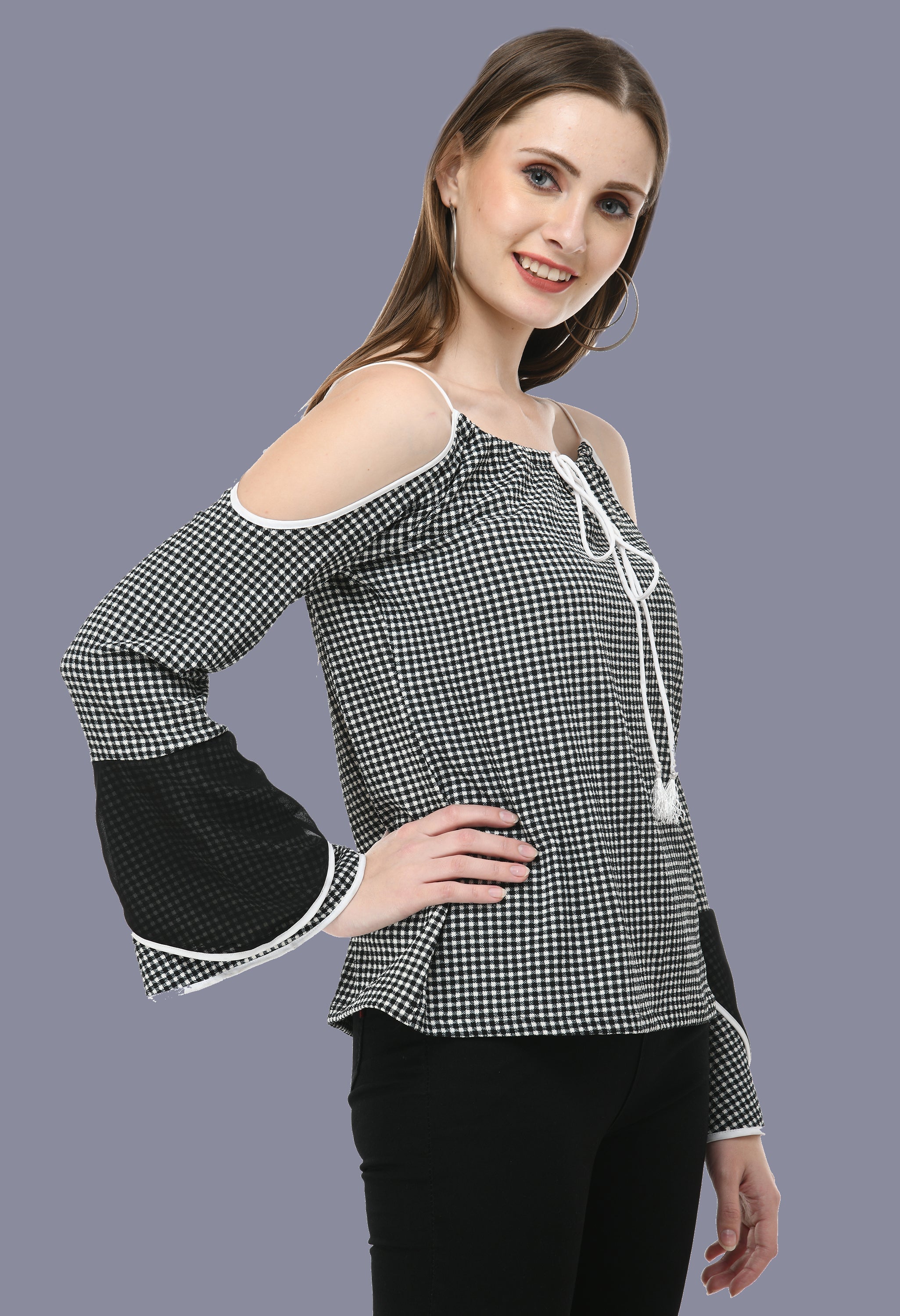 Cold shoulder black & white top